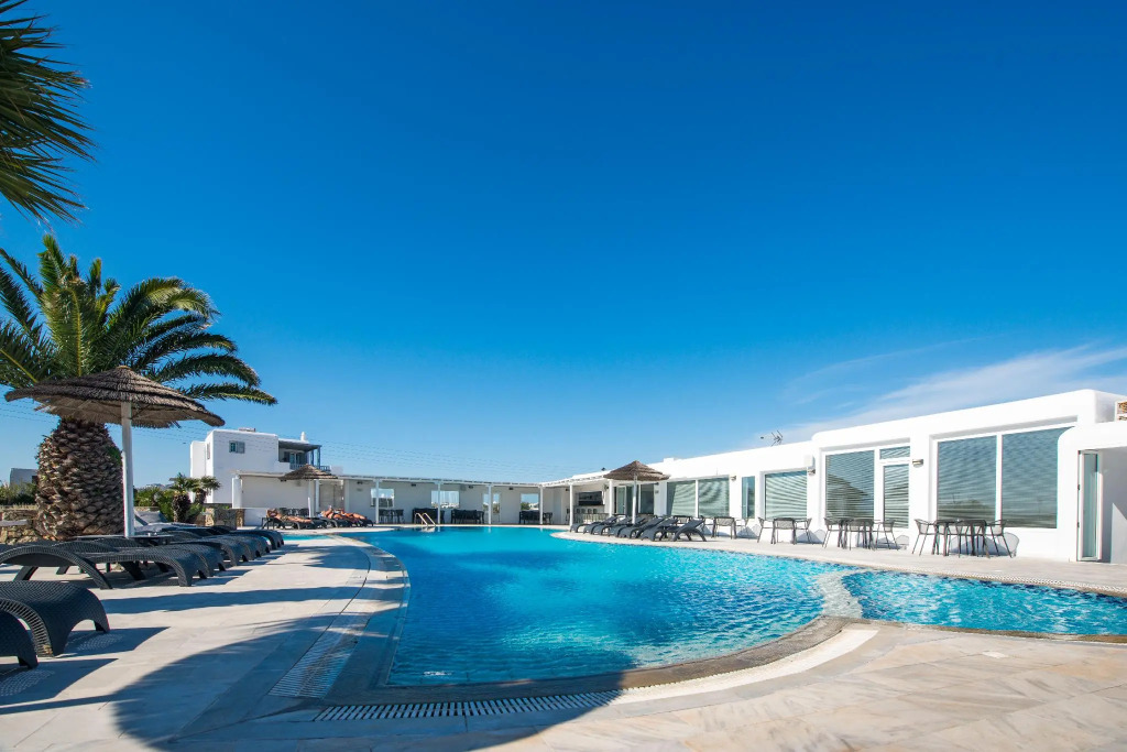 Giannoulaki Resort