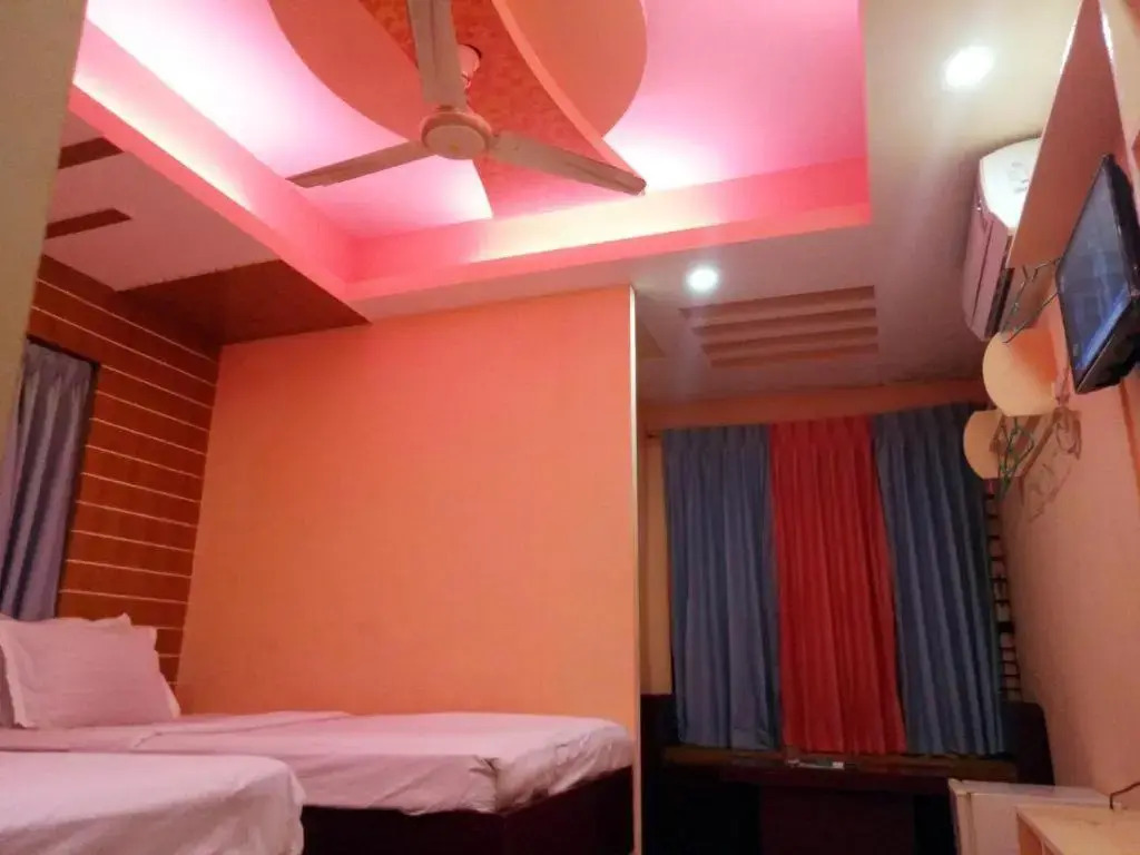 Shopnonir Hotel & Restaurant