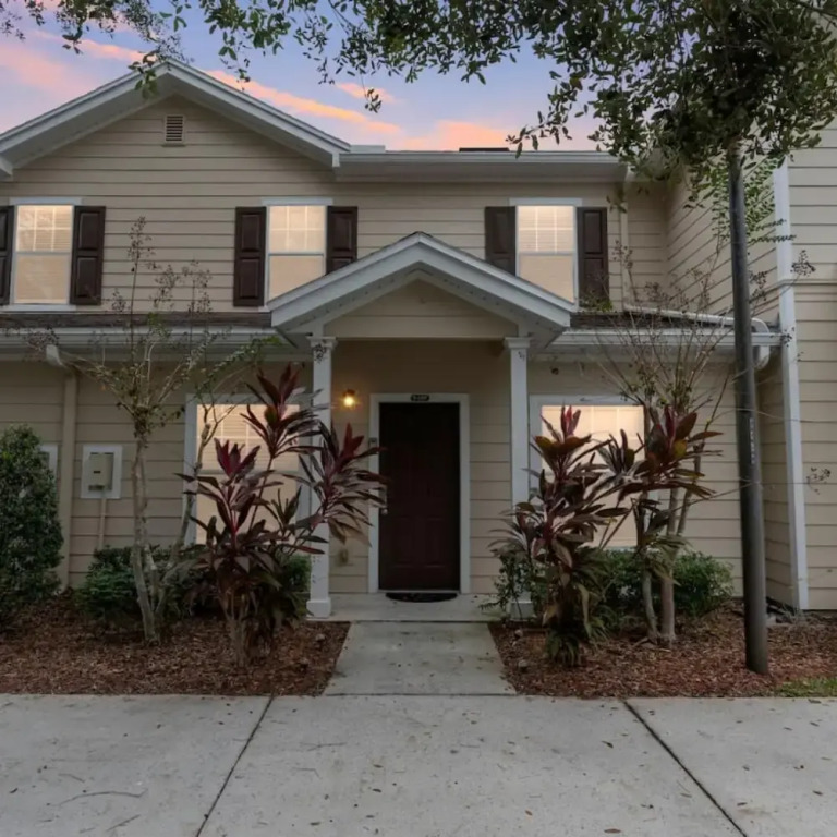 Cozy 3BDR house near Disney