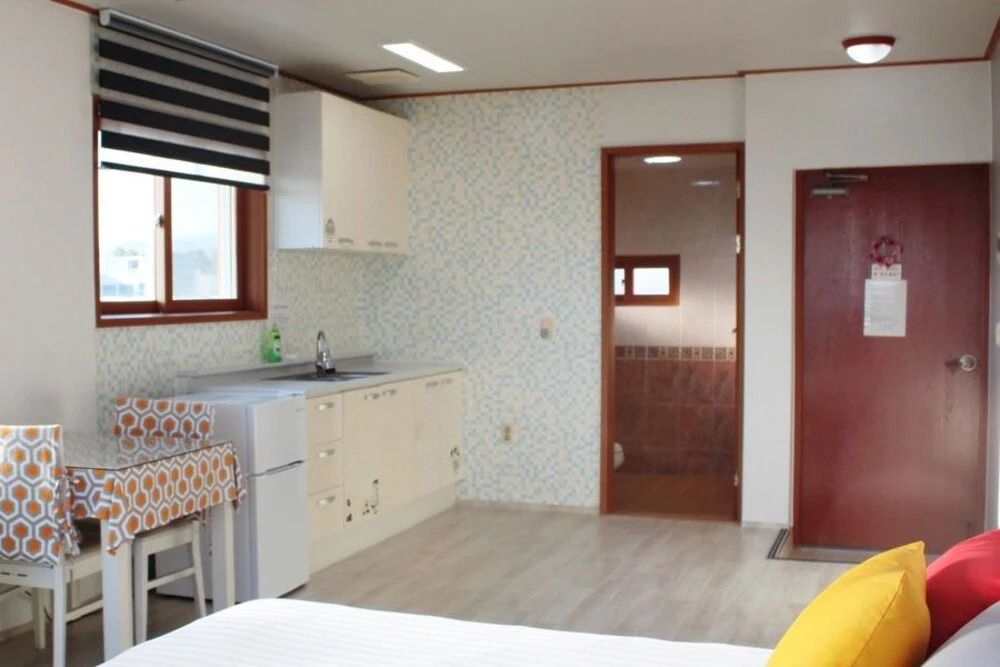 Seogwipo Jeju Badagaeso Pension