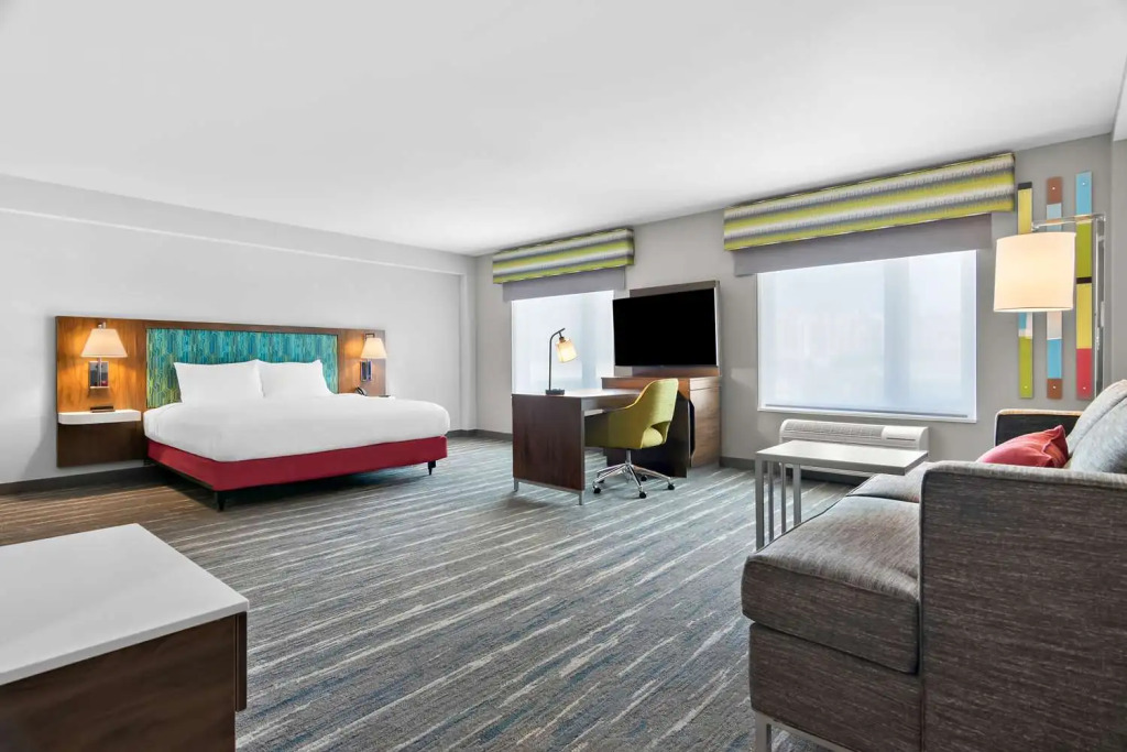 Hampton Inn & Suites by Hilton Chicago Medical District UIC
