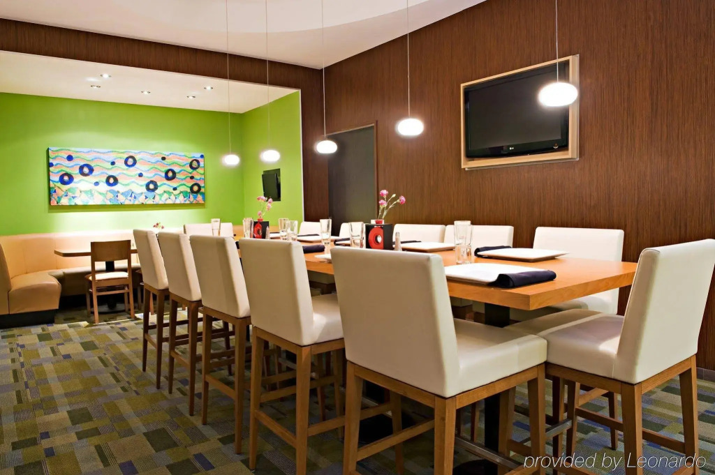 Holiday Inn Dallas - Fort Worth Airport South by IHG
