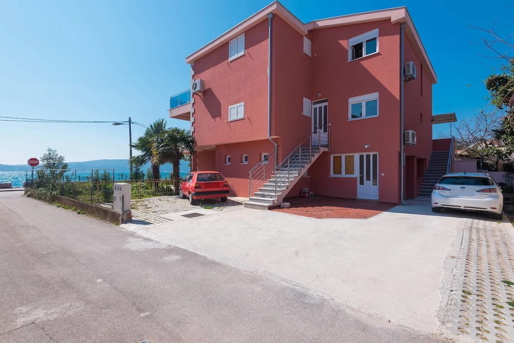 Apartments Delfin