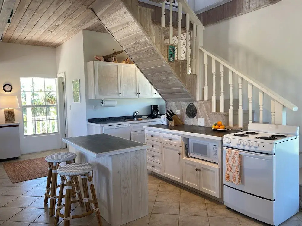 Seaside Serenity: Private Retreat With Ocean Views