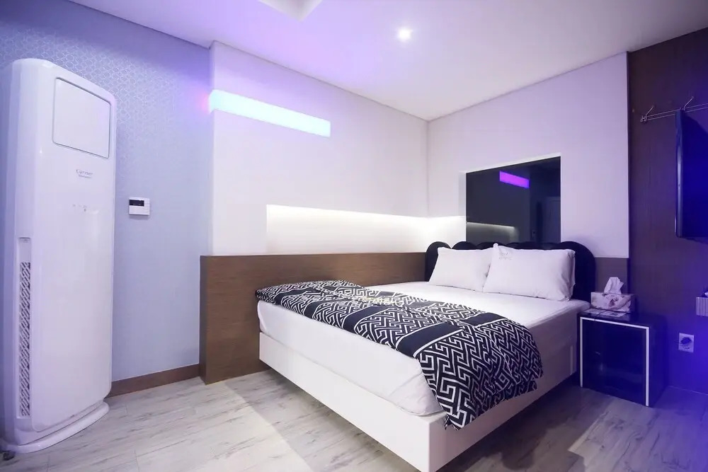 Gyeongsan Instar Hotel