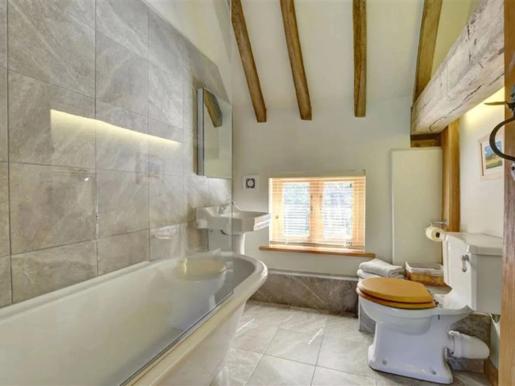Holiday Home Three Oaks Barn