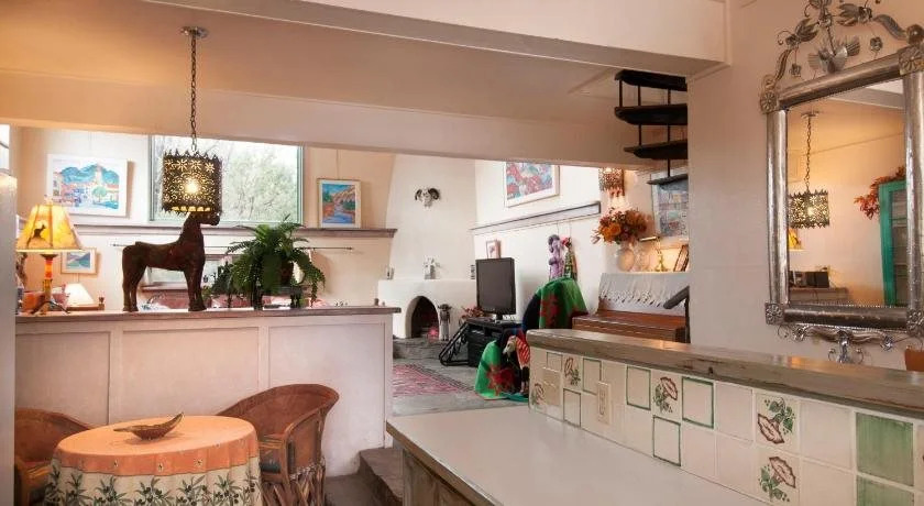 Inger Jirby Gallery & Guest Houses