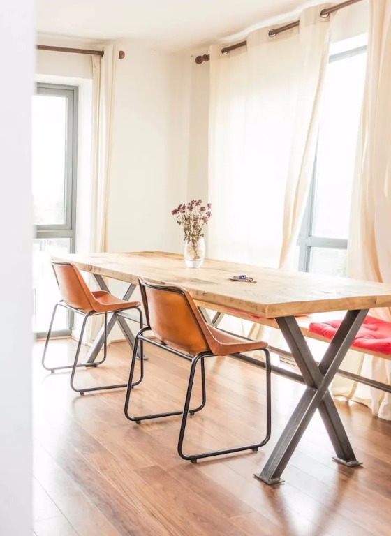 Beautiful and New Home for 5 in West Cambridge