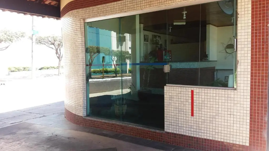 Falcon Hotel