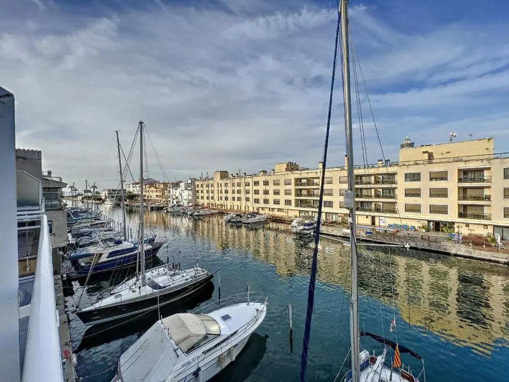 Port Moxo 78 -22