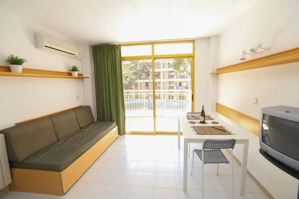 COSTA DAURADA APARTAMENTS -102 Internacional