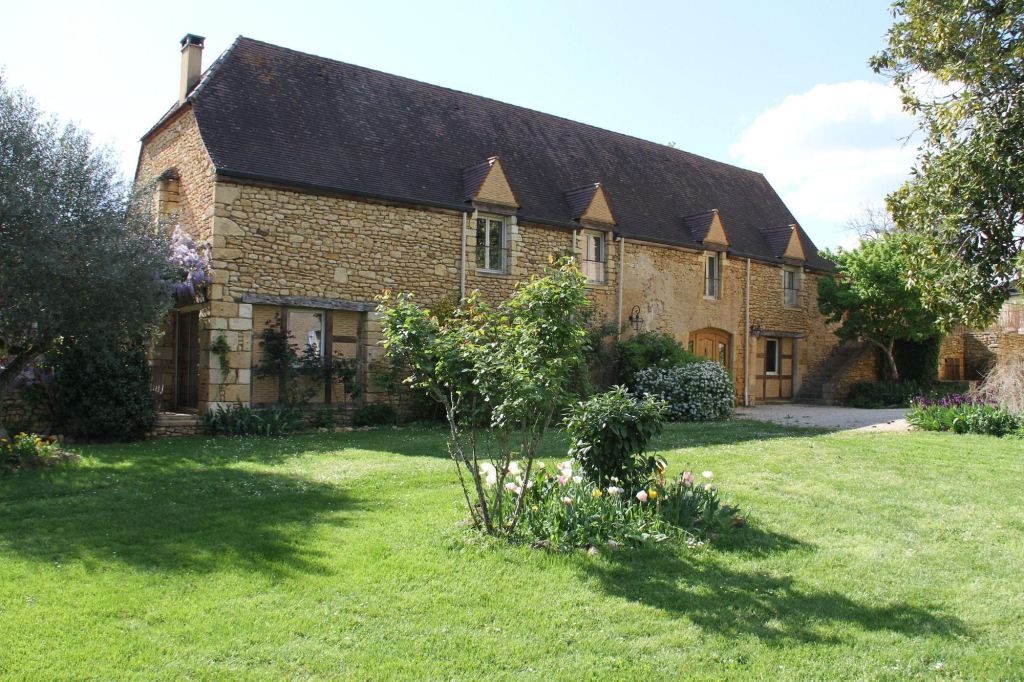 The Grand Longere