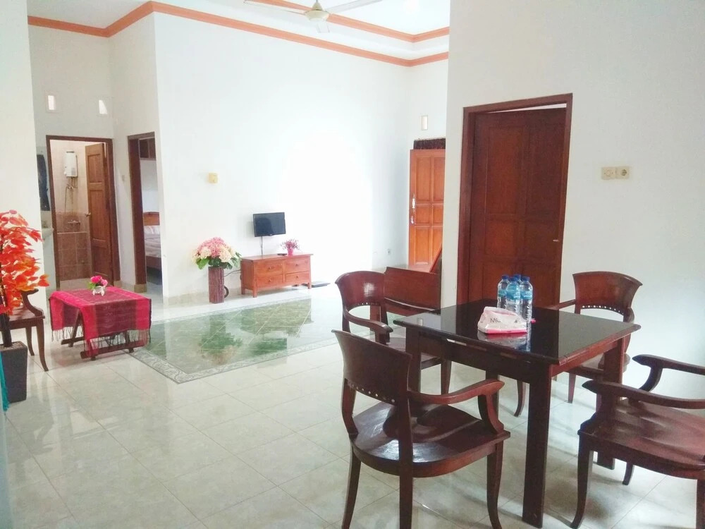Pesona Mentari Homestay by FH Stay