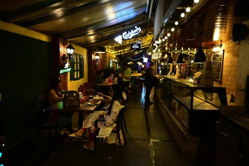 The Deccan Royaale, Shivaji Nagar