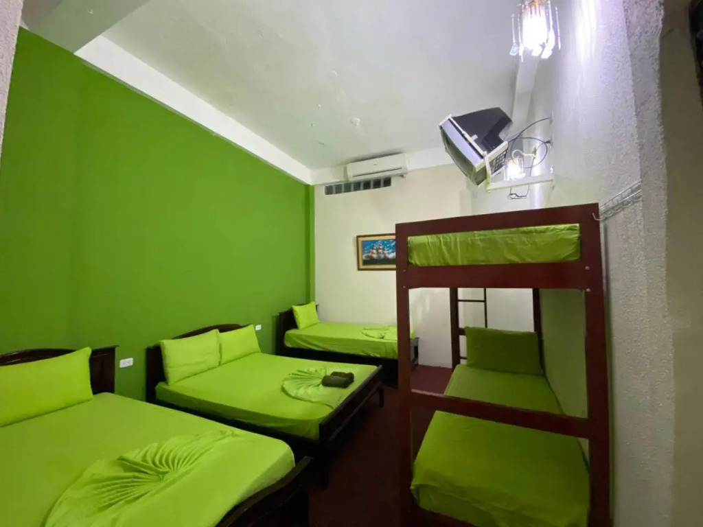 Hostal Puerto Azul