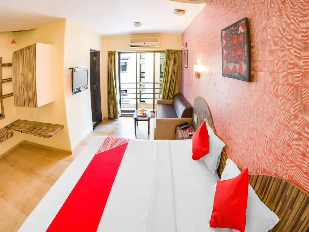 OYO 13931 Hotel Neeta's Inn