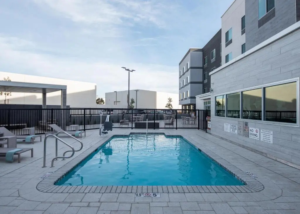 Fairfield by Marriott Inn & Suites Anaheim Los Alamitos