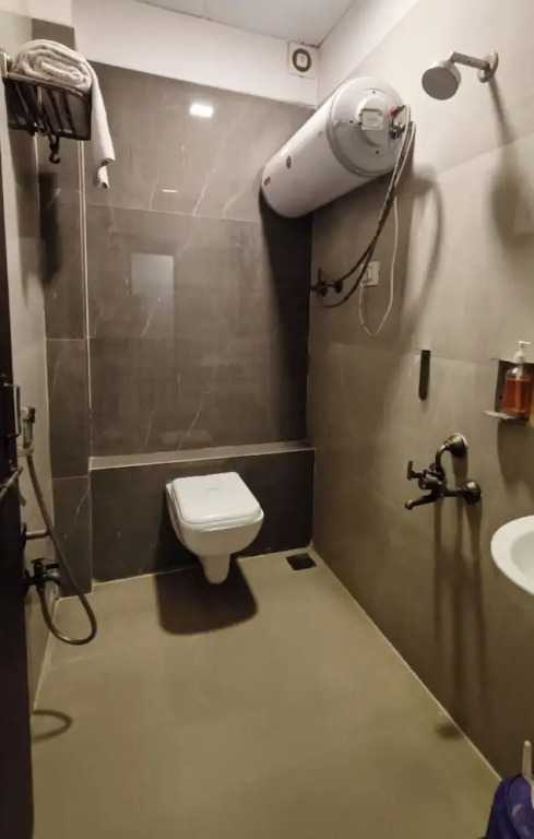 42609 Townhouse Gokul Solitaire VIP Rd