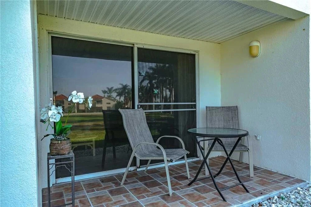 Vista Verde East - Two Bedroom Condo - 1-103
