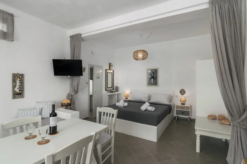 FANI DREAM SUITE 2&3 By Vilos Suites