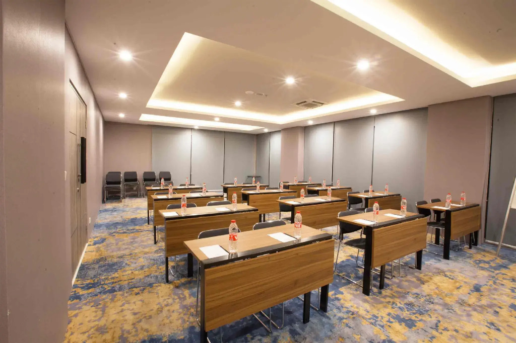 The Life Styles Hotel Surabaya