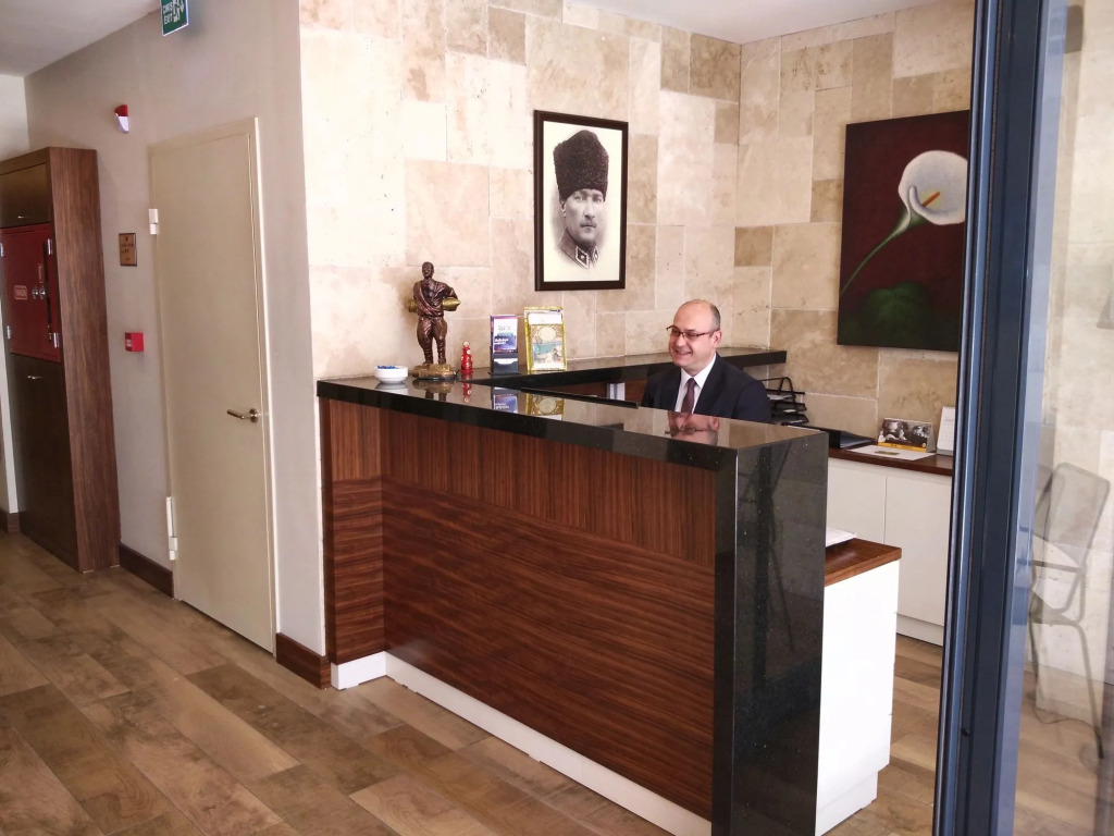 The White Orient Hotel