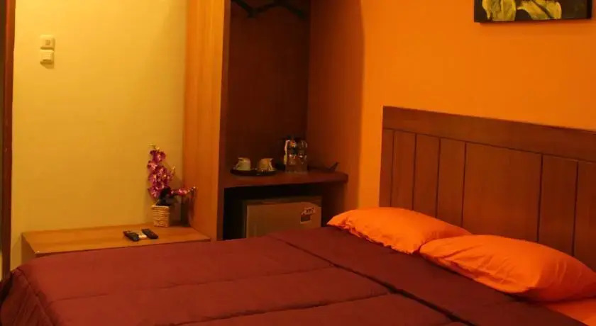 Nirvana Inn seturan Mitra RedDoorz