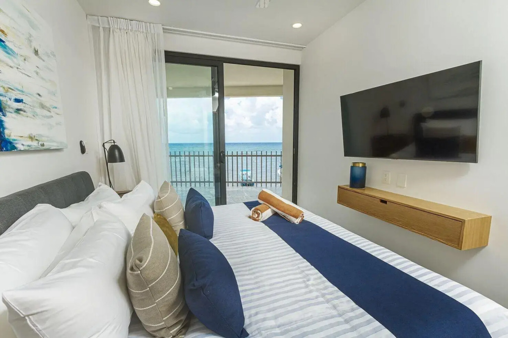 It Beach Condo