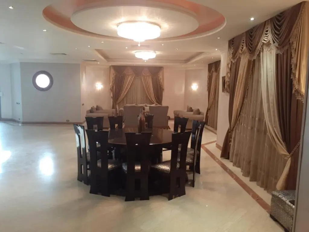 Super luxurious villa with large landscape areas