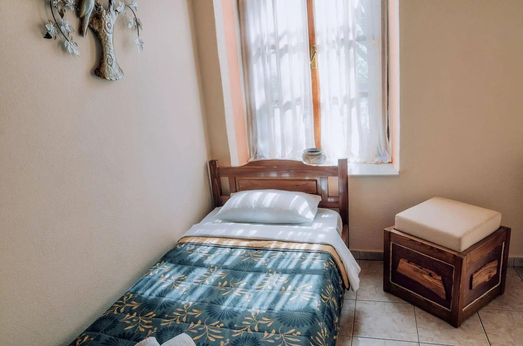 Naftilos Guest House