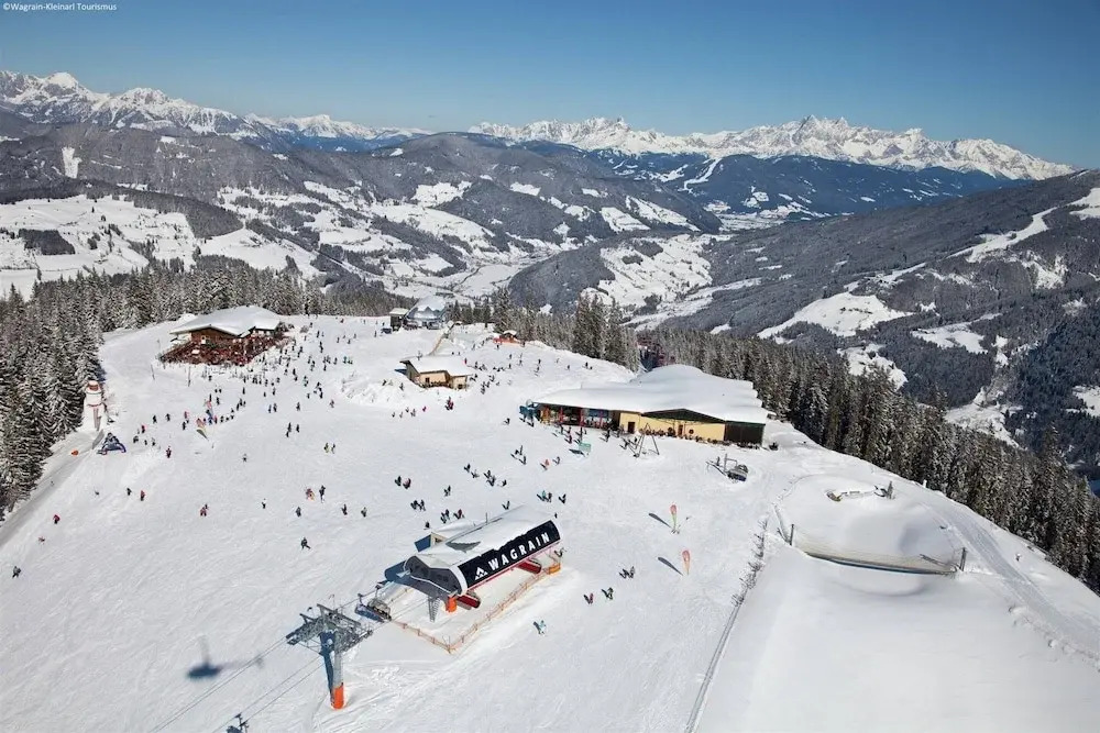 Spacious Apartment in Kleinarl near Ski Lift