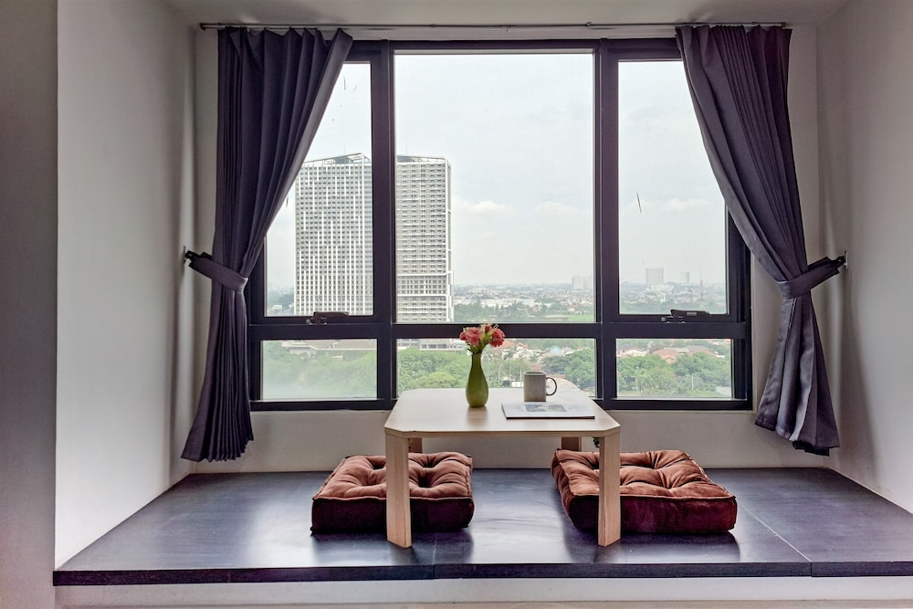 Stylish Blue And Strategic Studio At Apartment Collins Boulevard