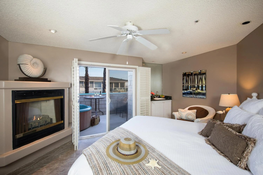 SeaVenture Beach Hotel