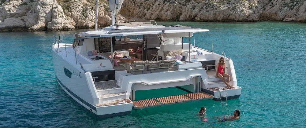 Catamaran EDEN