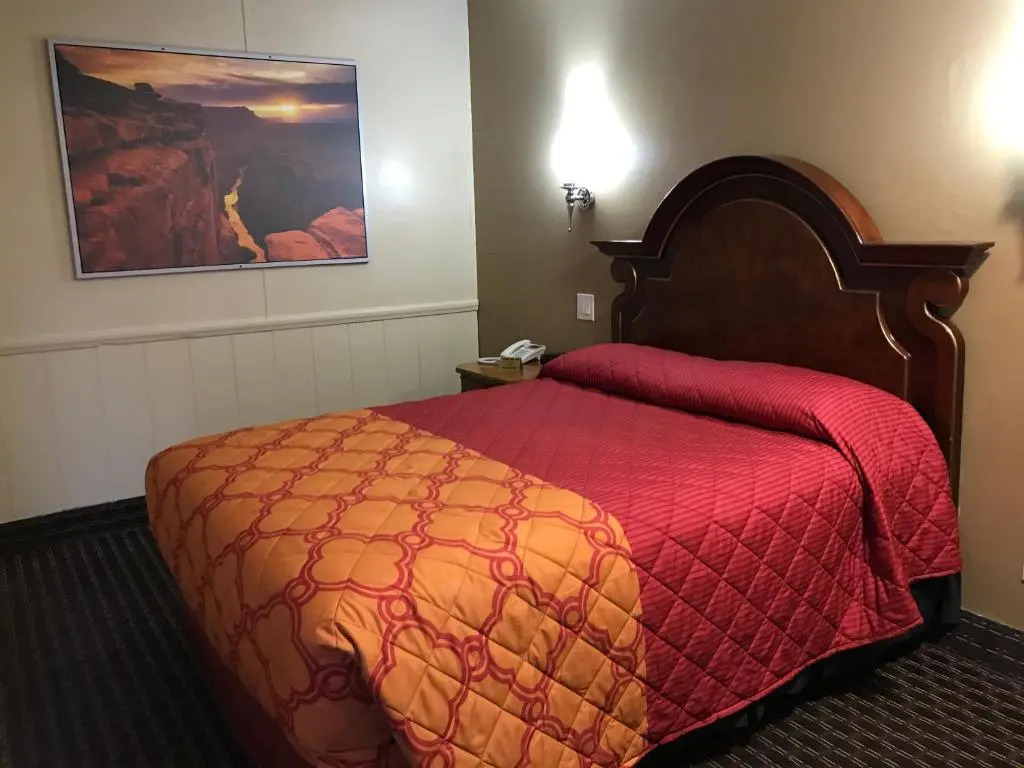 A Fishers Inn Motel