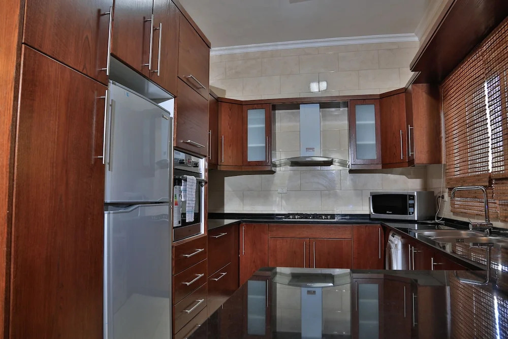 Modern & Hillview Terrace