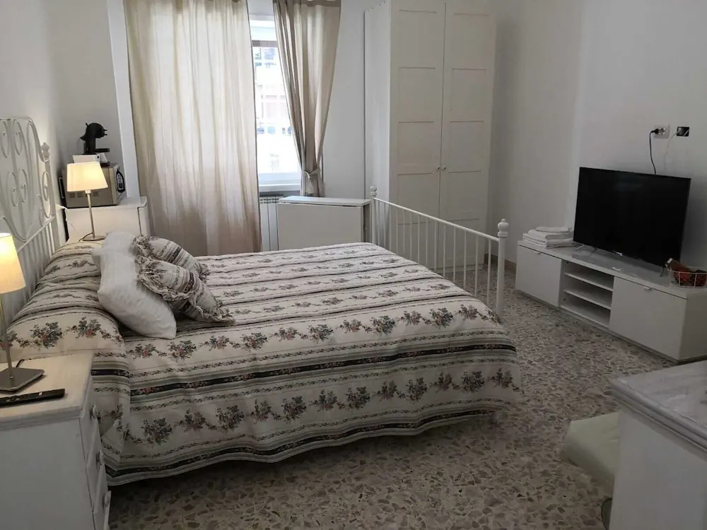 Sergio Tourist Rental close Tiburtina Station