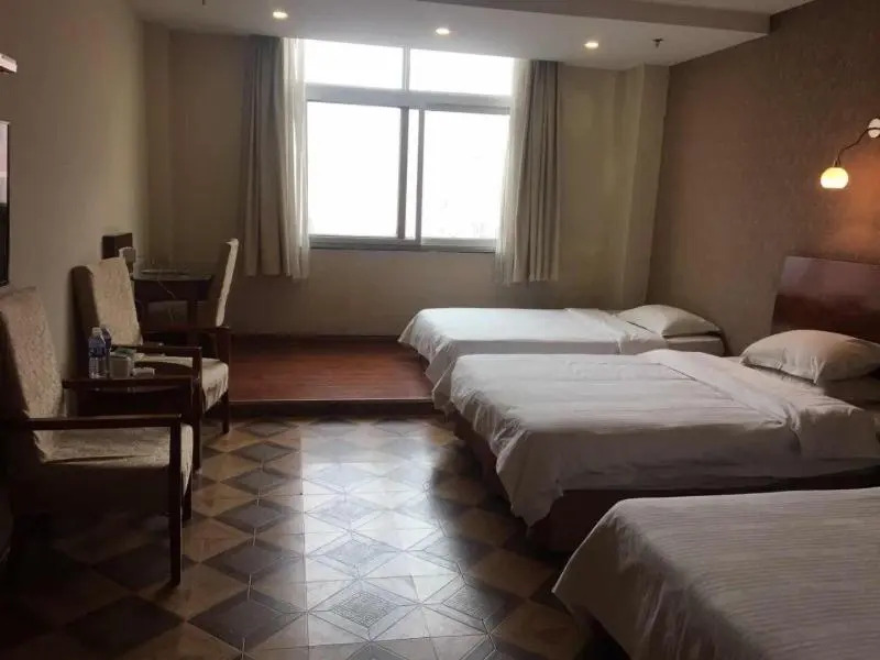 Greentree Inn Rizhao Railway Station Express Hotel