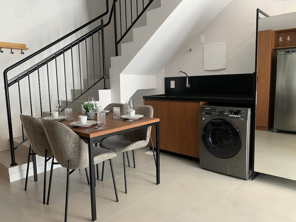 Fully Equipped Apartments 220 m From the Beach in Jurerê Rtys