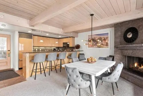 Standard Two Bedroom - Aspen Alps #402
