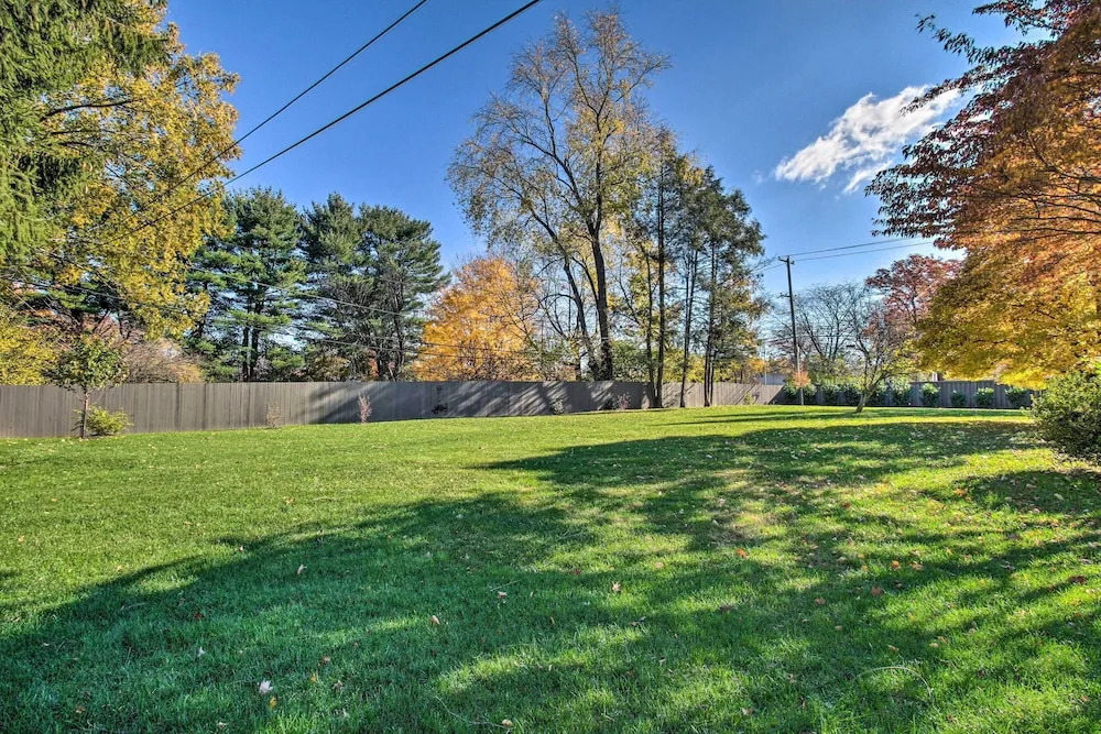 Near Philly & PGA Champ! Inviting Home w/ Yard