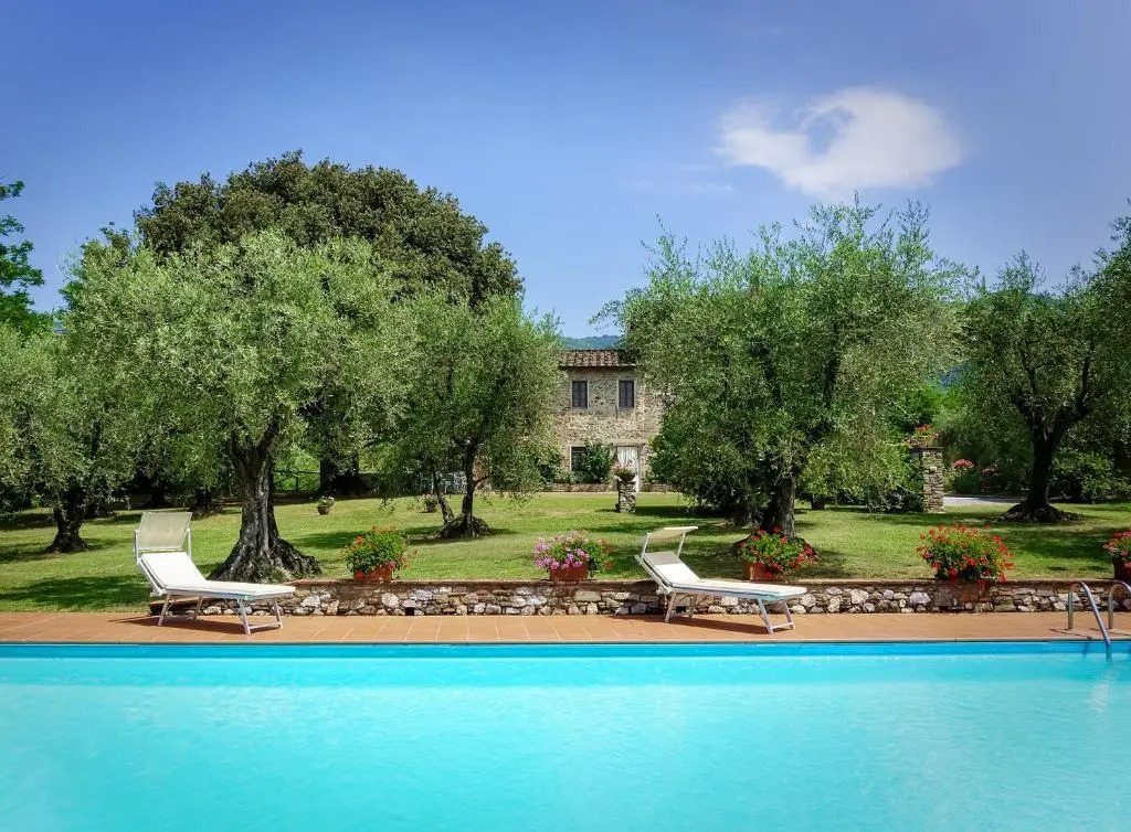 Casa Tonio by Salogi Villas