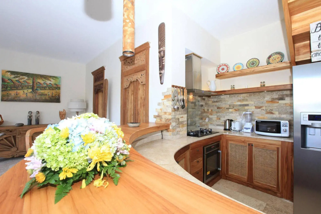 Breezy Point Villas