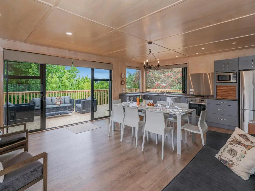 All Decked Out - Matarangi Holiday Home