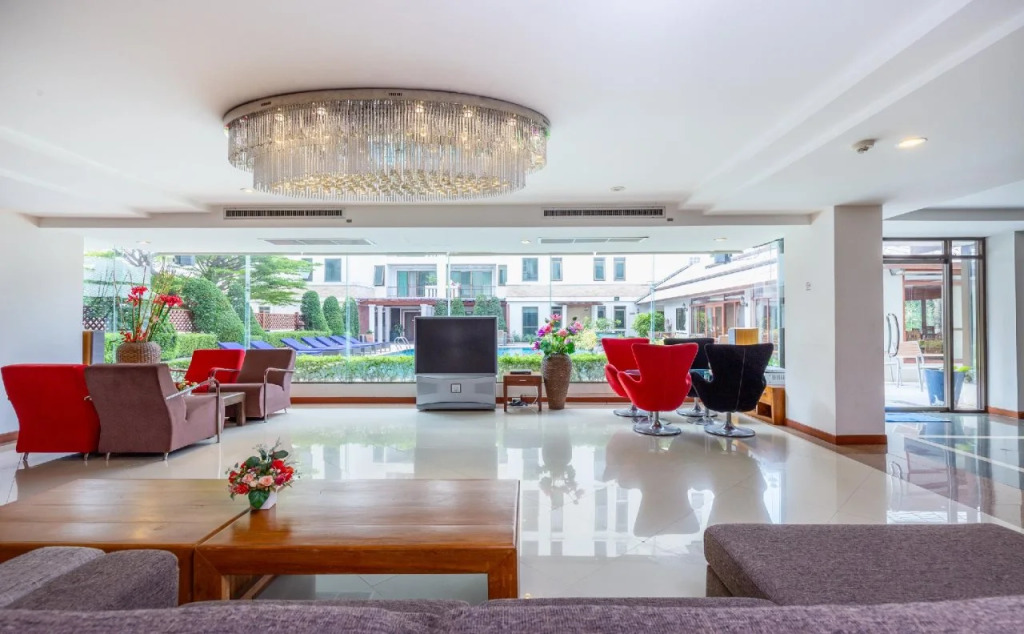 Lasalle Suites Hotel & Residence