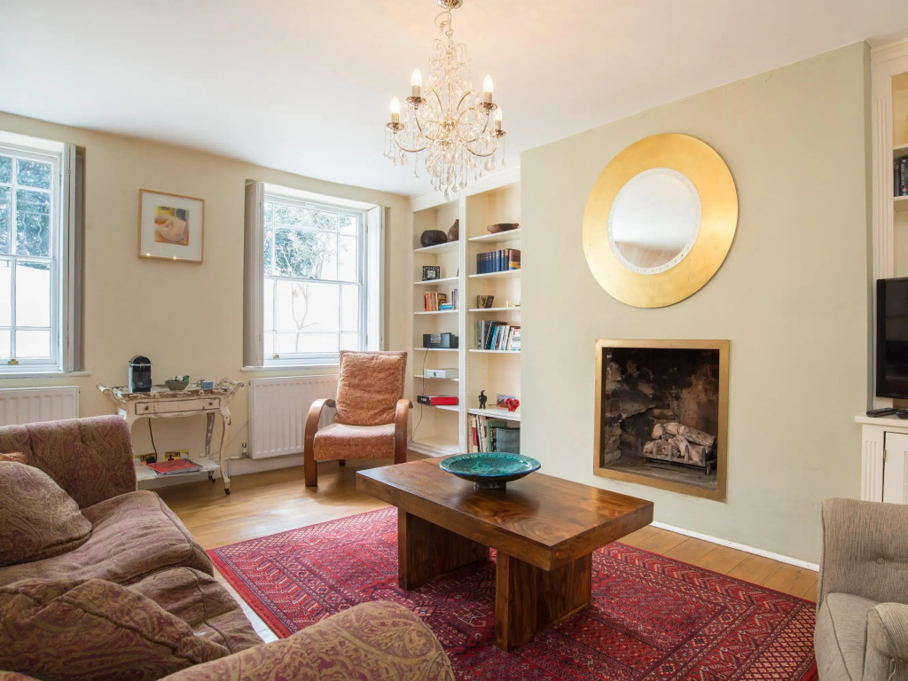 Veeve  2 Bed Garden Flat Clapham Common North Side