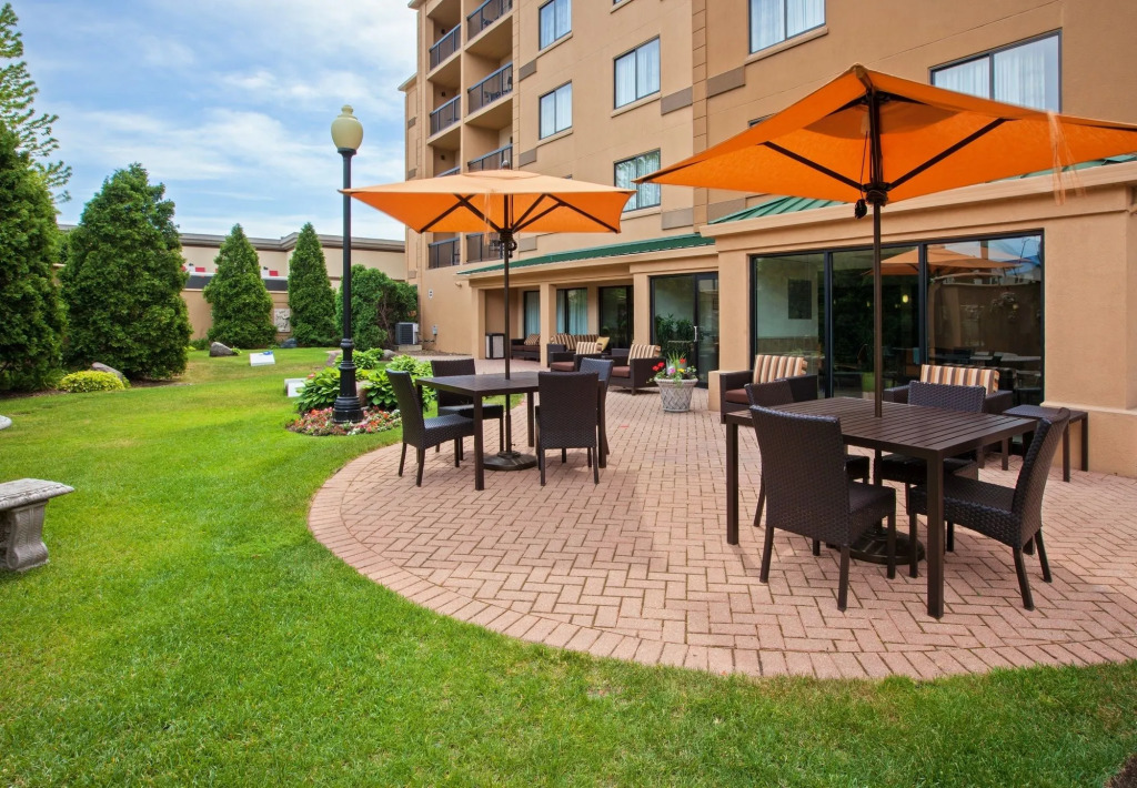 Courtyard Chicago Midway Airport