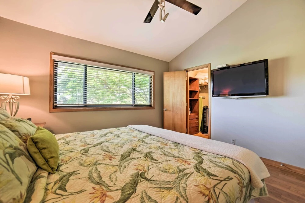 Stunning South Maui Condo w/ Lanai by Beach!