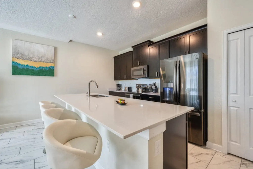 Super nice and spacious home with private pool near Disney