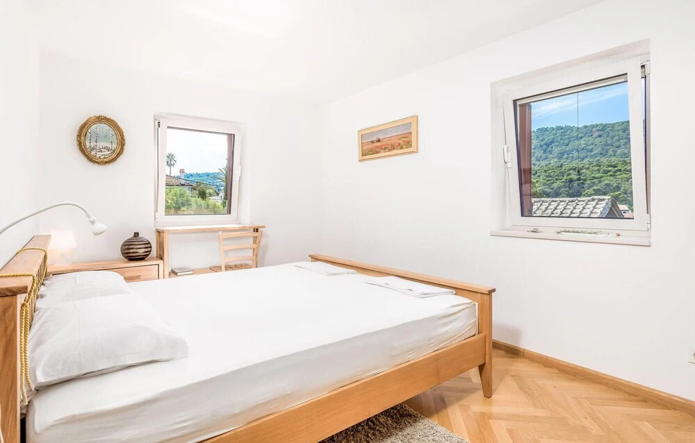 Beautiful Apartment in Veli Losinj With 2 Bedrooms and Wifi
